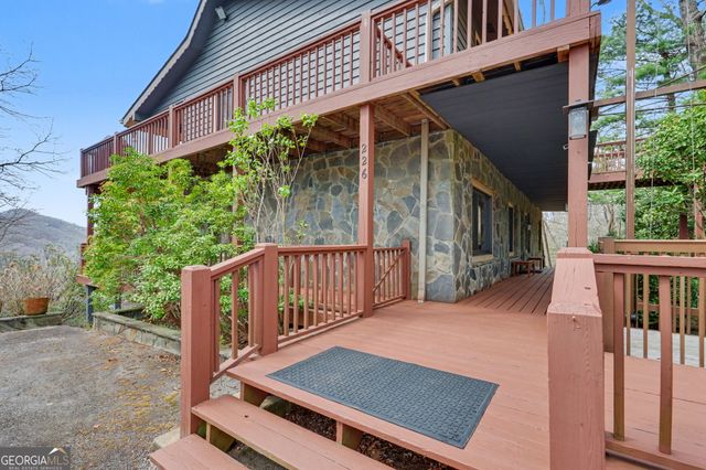 226 Moon Ridge Drive, Dillard, GA 30537