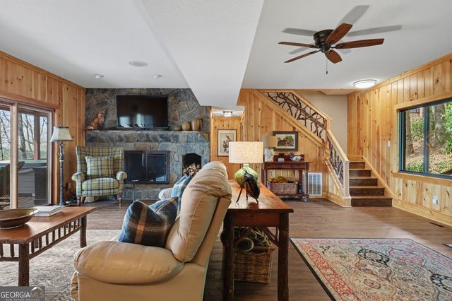 226 Moon Ridge Drive, Dillard, GA 30537