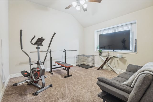 516 Lakeview Drive, Alvarado, TX 76009
