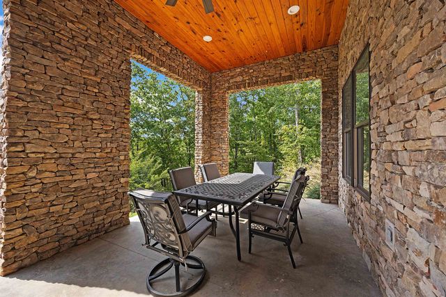 15 DAYLIGHT CV, Savannah, TN 38372