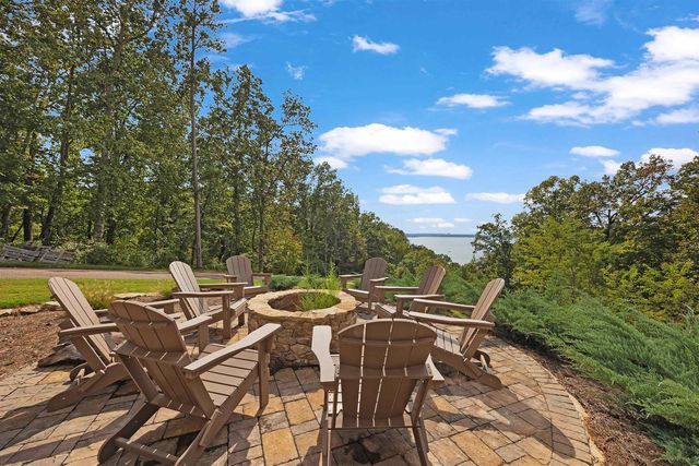 15 DAYLIGHT CV, Savannah, TN 38372