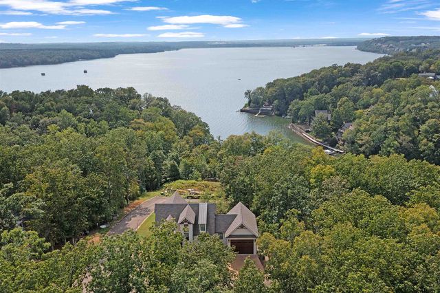 15 DAYLIGHT CV, Savannah, TN 38372