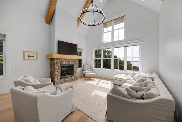 15 DAYLIGHT CV, Savannah, TN 38372