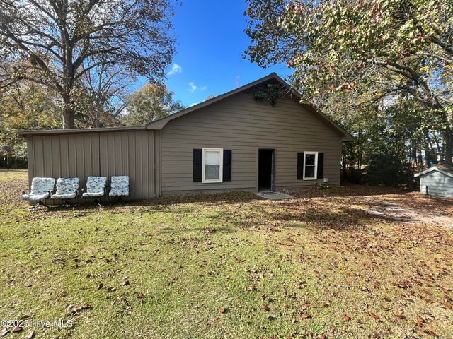 842 Love Mill Road, Whiteville, NC 28472
