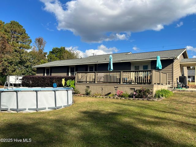 842 Love Mill Road, Whiteville, NC 28472