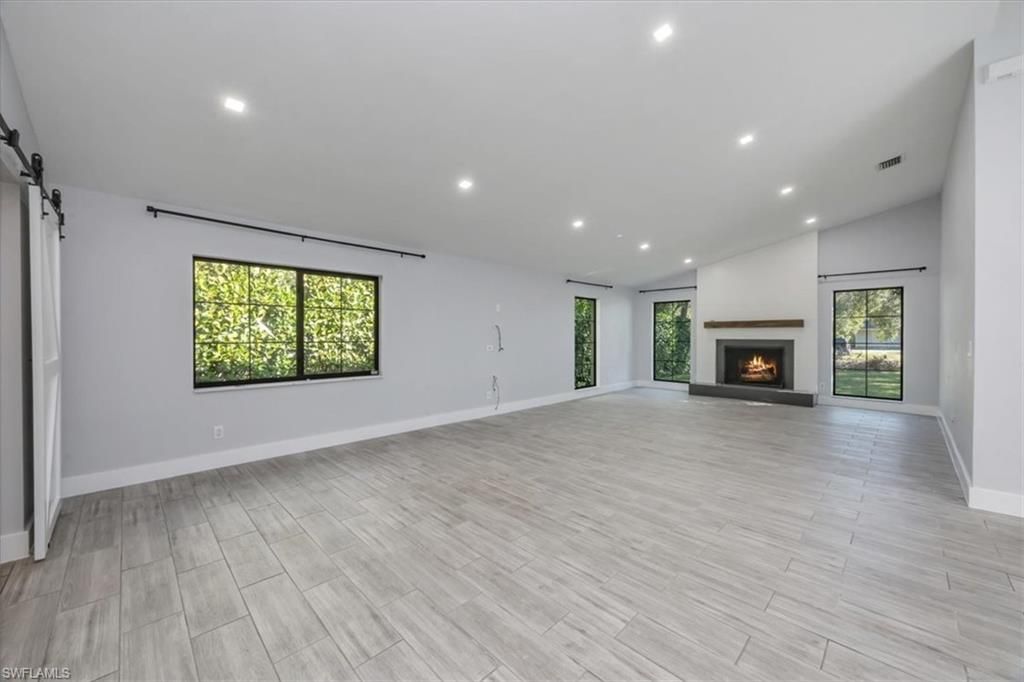 6161 Waxmyrtle WAY, NAPLES, FL 34109 — photo 2