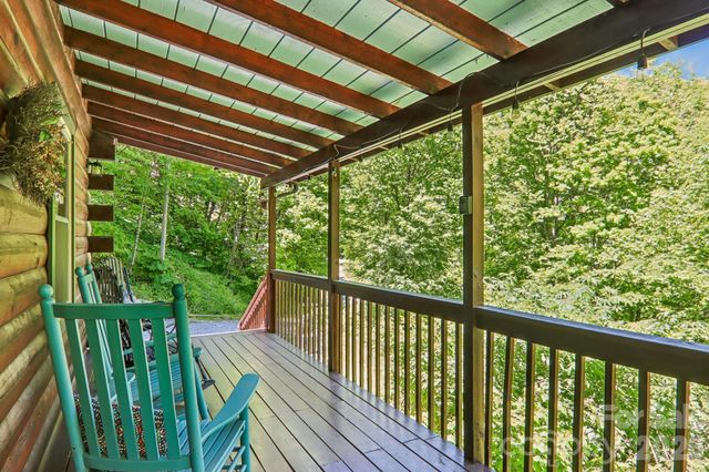 152 Trails End Lane, Maggie Valley, NC 28751
