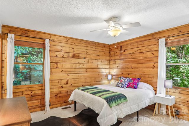 152 Trails End Lane, Maggie Valley, NC 28751