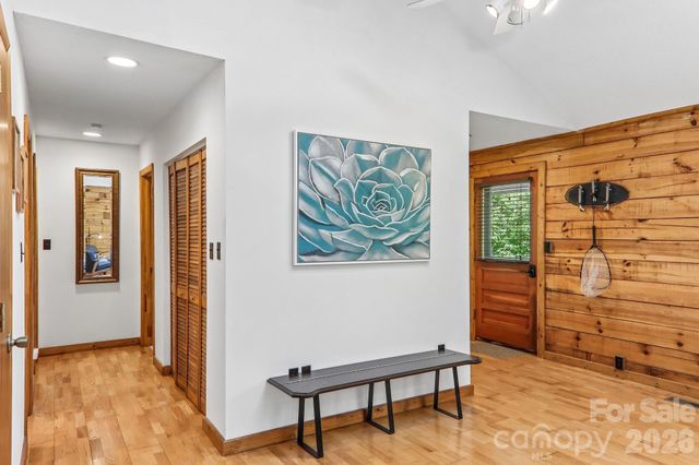 152 Trails End Lane, Maggie Valley, NC 28751