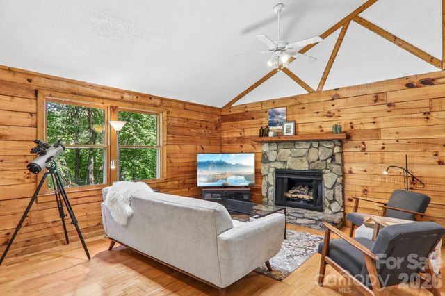 152 Trails End Lane, Maggie Valley, NC 28751