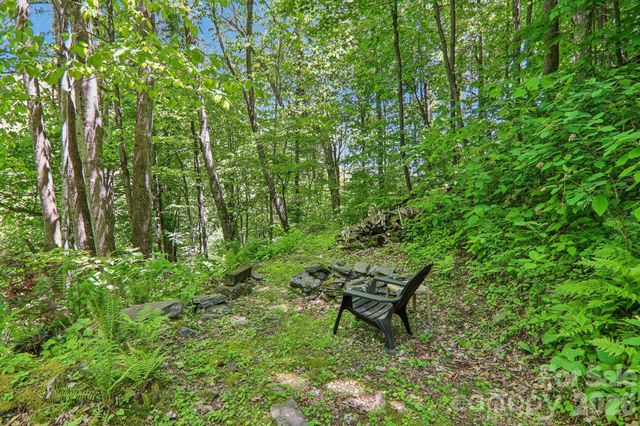 152 Trails End Lane, Maggie Valley, NC 28751