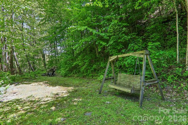 152 Trails End Lane, Maggie Valley, NC 28751