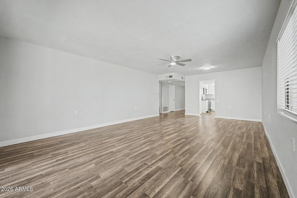 Image 5 of property listing at 288 LEISURE WORLD -- 288, Mesa, AZ 85206