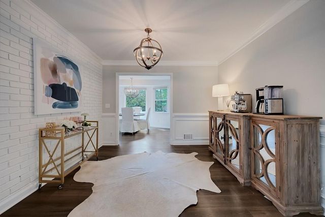 240 E Valley Drive, Marietta, GA 30068