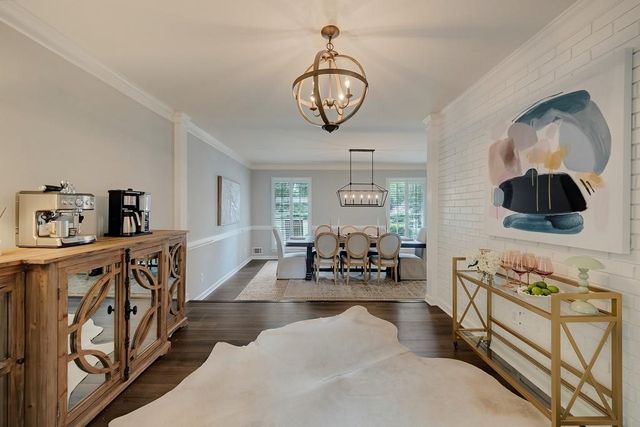 240 E Valley Drive, Marietta, GA 30068