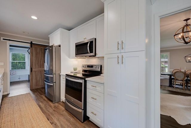 240 E Valley Drive, Marietta, GA 30068