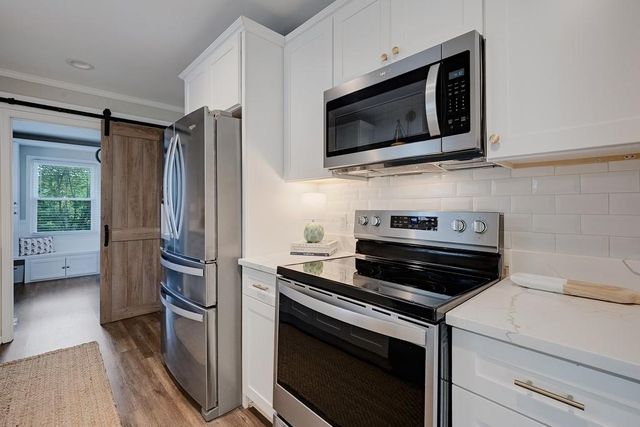 240 E Valley Drive, Marietta, GA 30068