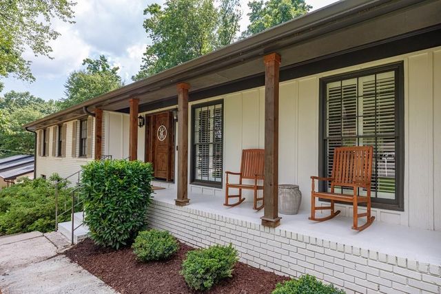 240 E Valley Drive, Marietta, GA 30068