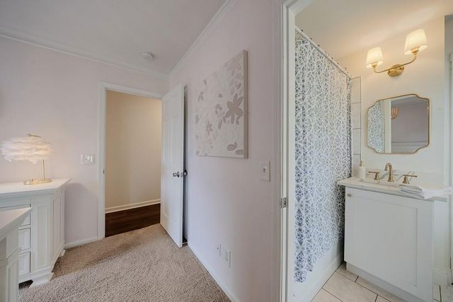 240 E Valley Drive, Marietta, GA 30068