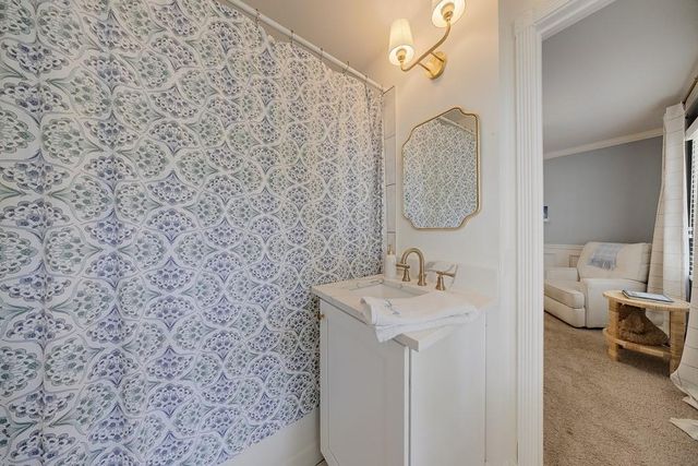 240 E Valley Drive, Marietta, GA 30068