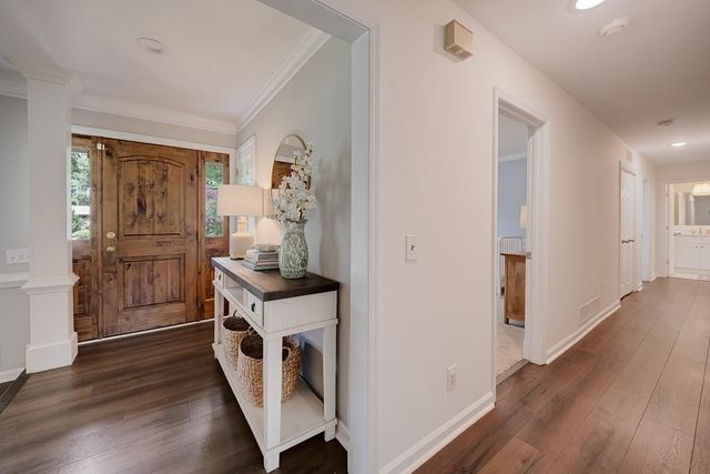 240 E Valley Drive, Marietta, GA 30068