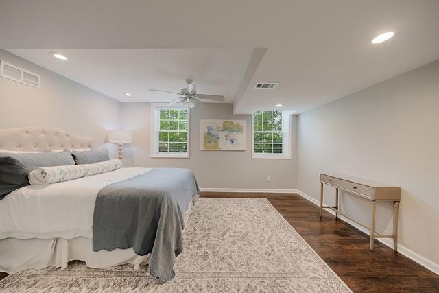 240 E Valley Drive, Marietta, GA 30068