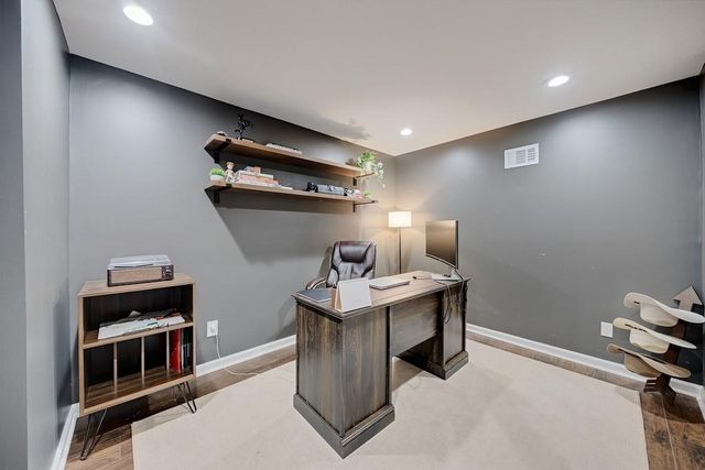 240 E Valley Drive, Marietta, GA 30068