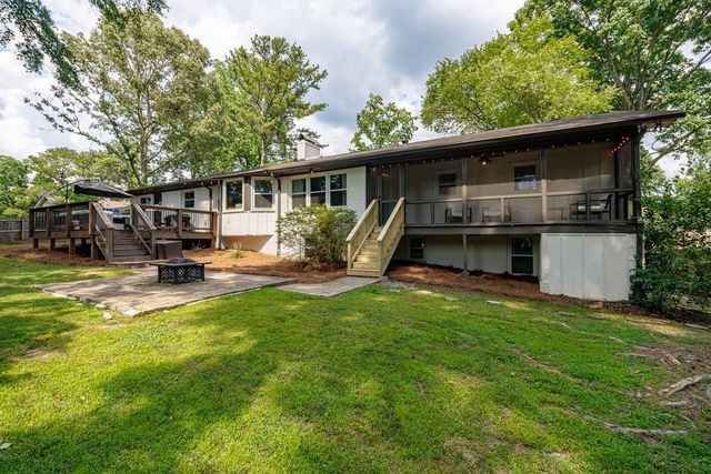 240 E Valley Drive, Marietta, GA 30068