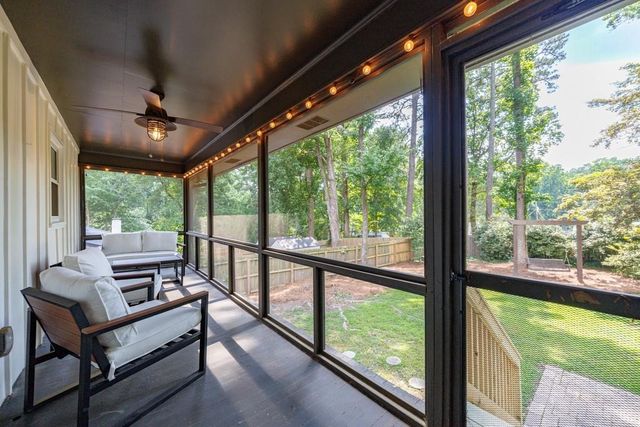 240 E Valley Drive, Marietta, GA 30068