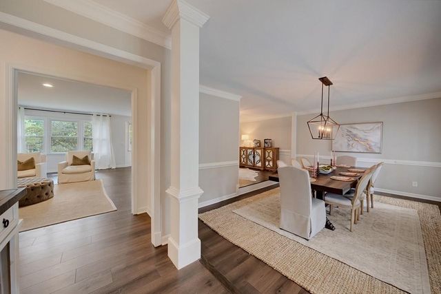 240 E Valley Drive, Marietta, GA 30068