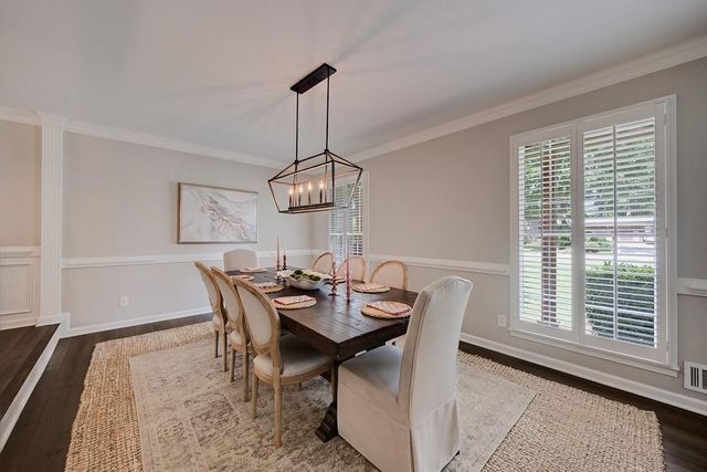 240 E Valley Drive, Marietta, GA 30068