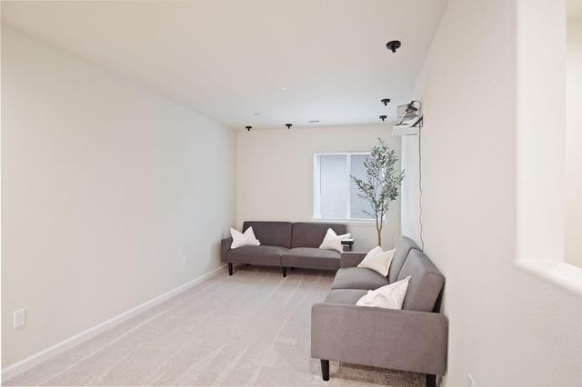 3926 Dedication Dr, Turlock, CA 95382