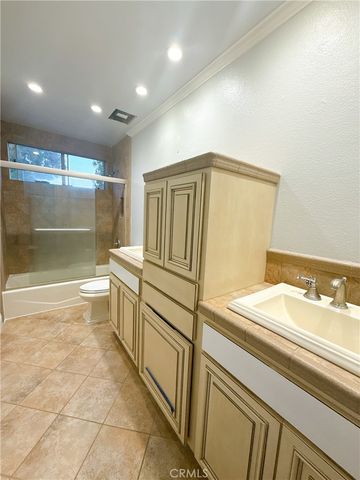 1 Capobella, Irvine, CA 92614