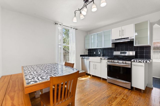 517 Coal Avenue SE, Albuquerque, NM 87102