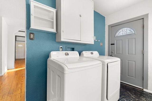 517 Coal Avenue SE, Albuquerque, NM 87102