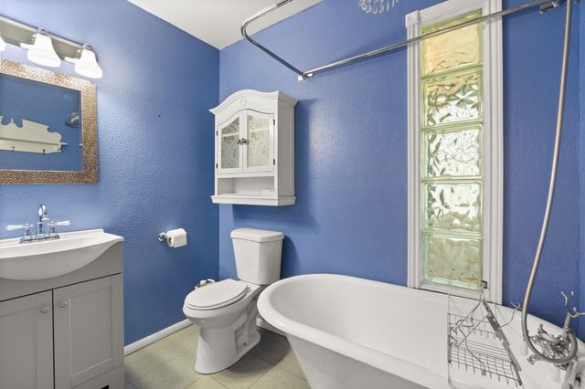 517 Coal Avenue SE, Albuquerque, NM 87102