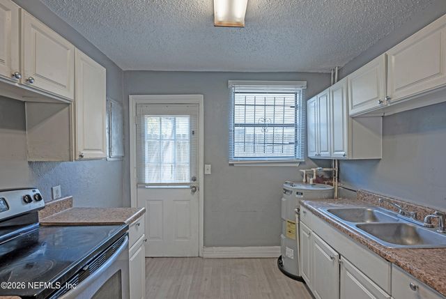 4114 MONCRIEF Road, Jacksonville, FL 32209