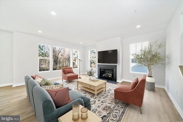 8310 PATIENCE LN, Millersville, MD 21108