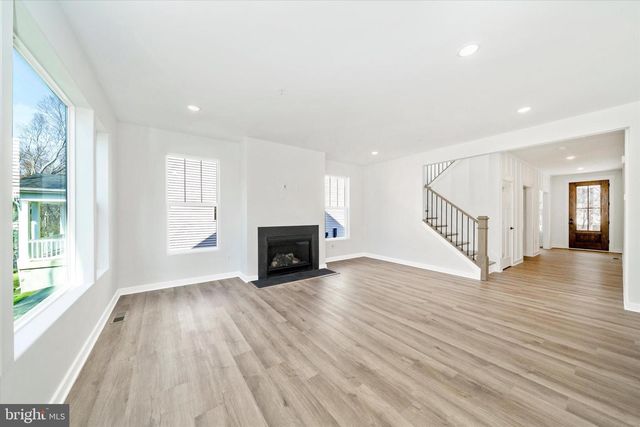 8310 PATIENCE LN, Millersville, MD 21108