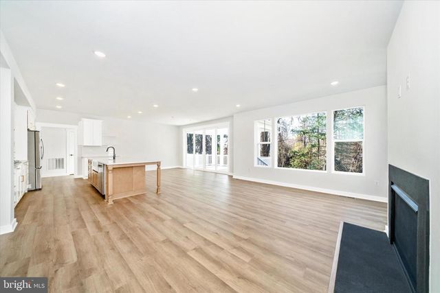 8310 PATIENCE LN, Millersville, MD 21108