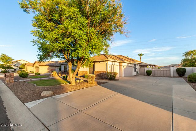 5343 W WHISPERING WIND Drive, Glendale, AZ 85310