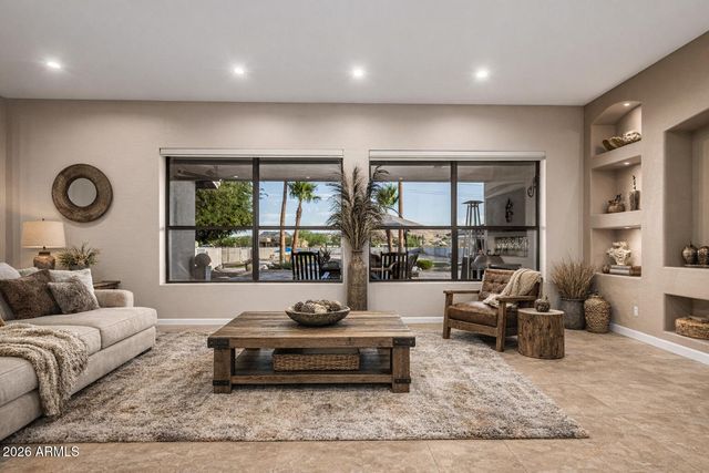 5343 W WHISPERING WIND Drive, Glendale, AZ 85310