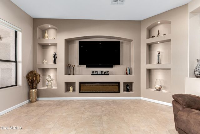 5343 W WHISPERING WIND Drive, Glendale, AZ 85310