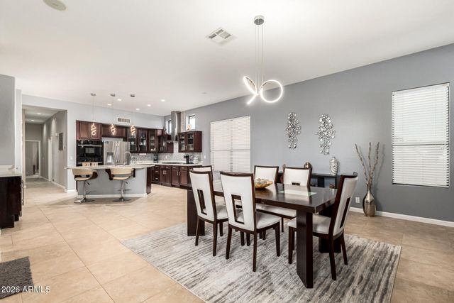 5343 W WHISPERING WIND Drive, Glendale, AZ 85310