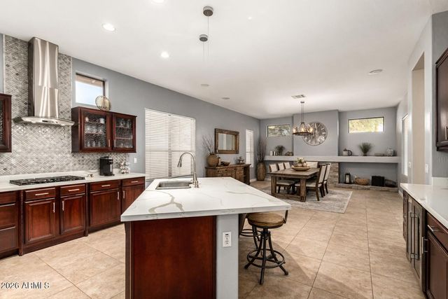 5343 W WHISPERING WIND Drive, Glendale, AZ 85310