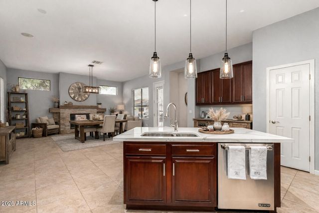 5343 W WHISPERING WIND Drive, Glendale, AZ 85310