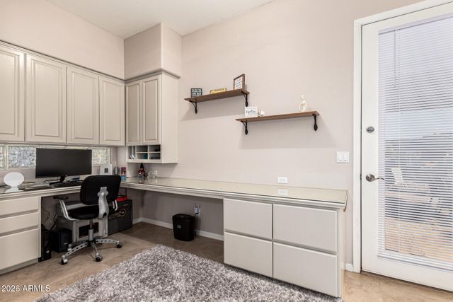 5343 W WHISPERING WIND Drive, Glendale, AZ 85310