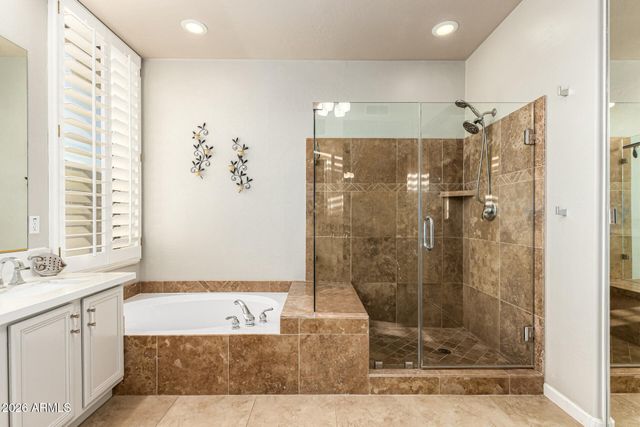 5343 W WHISPERING WIND Drive, Glendale, AZ 85310