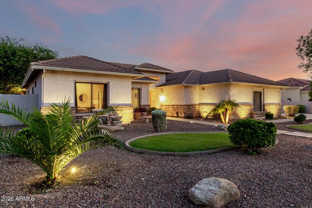 5343 W WHISPERING WIND Drive, Glendale, AZ 85310