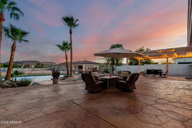 5343 W WHISPERING WIND Drive, Glendale, AZ 85310